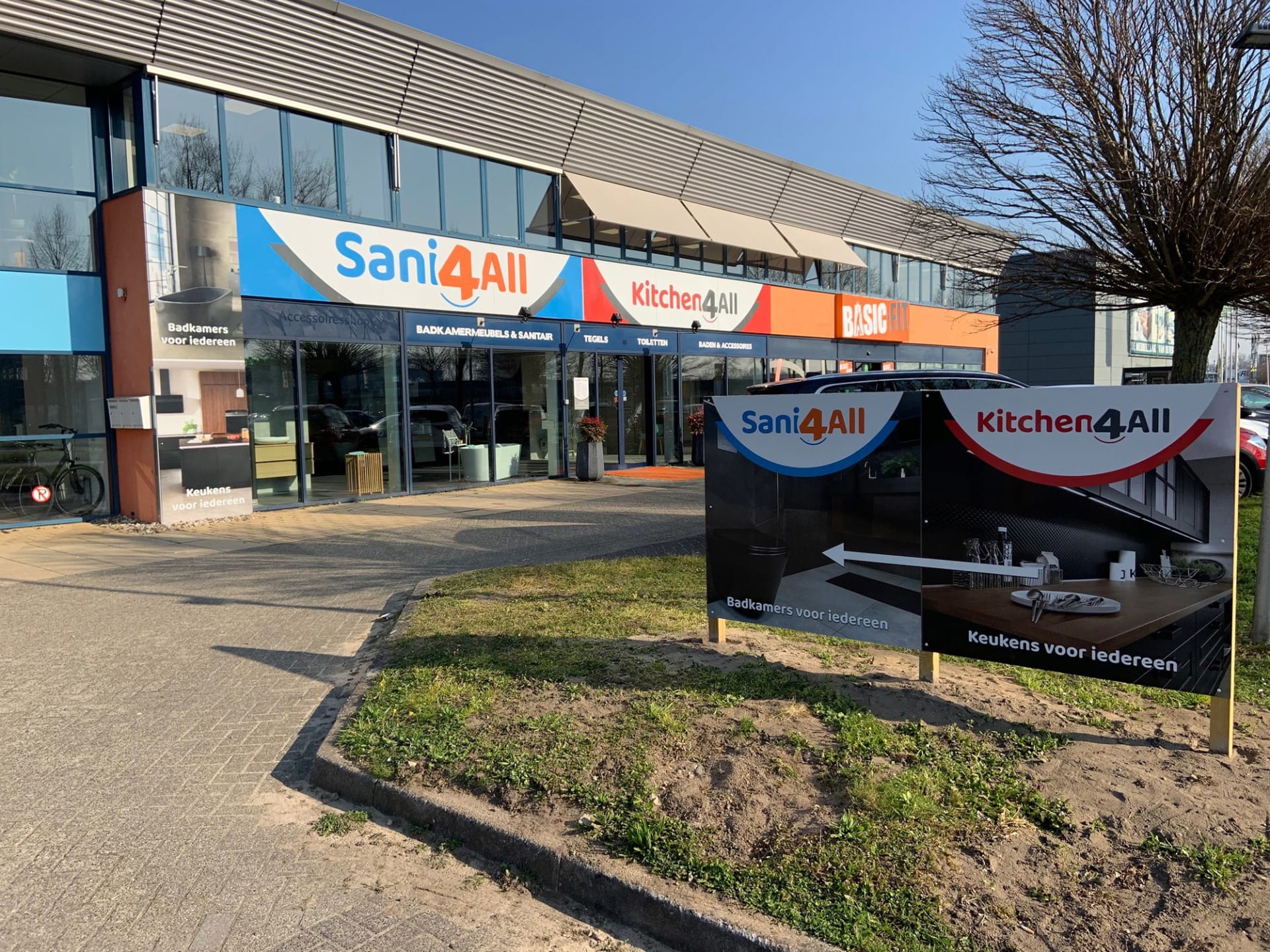 Het winkelpand van Sani4All Deventer