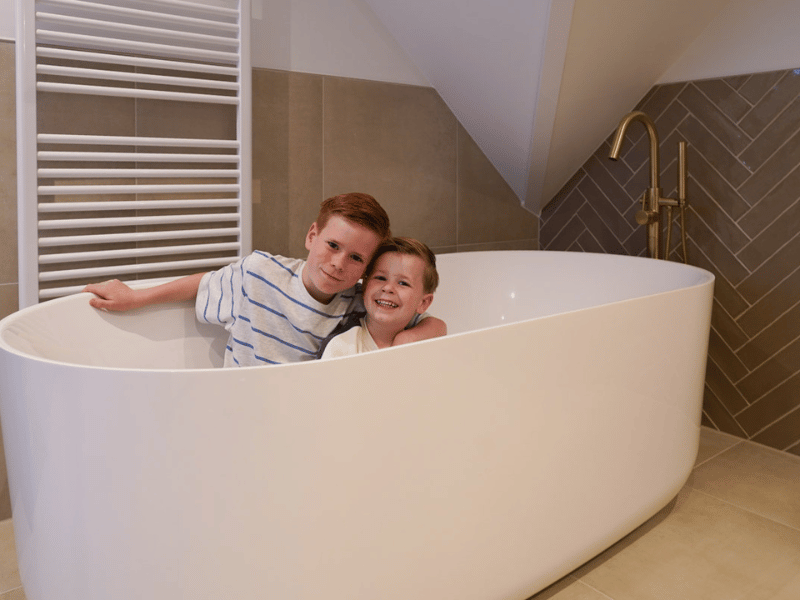 Een prachtige, wellness badkamer voor familie De Graaf