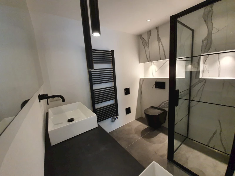 Badkamer zwarte accessoires
