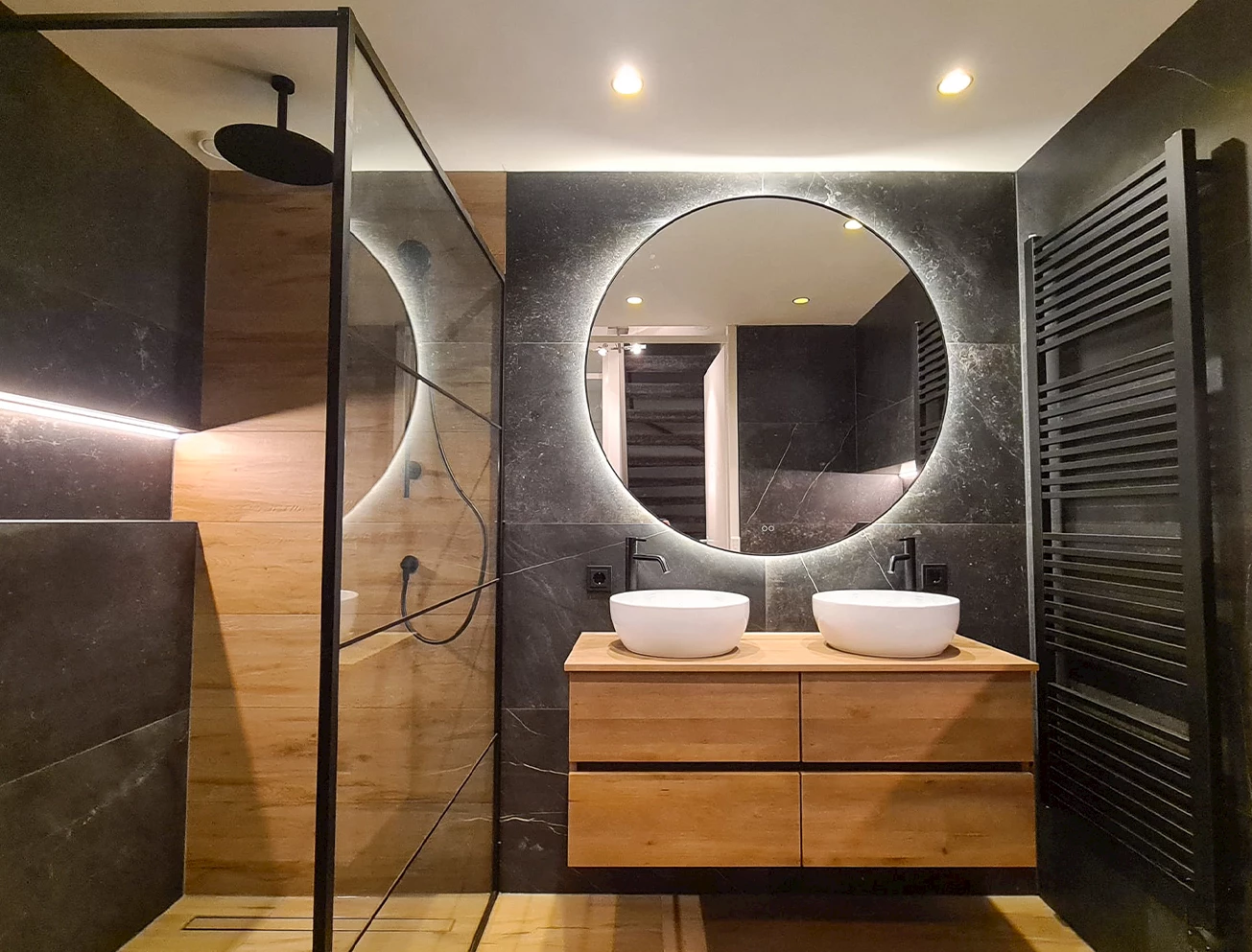 Vierkante badkamer (2)