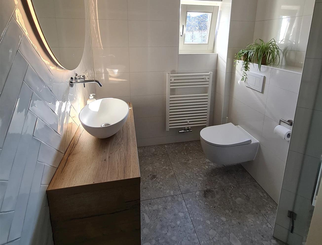 Lichte Engelse badkamer