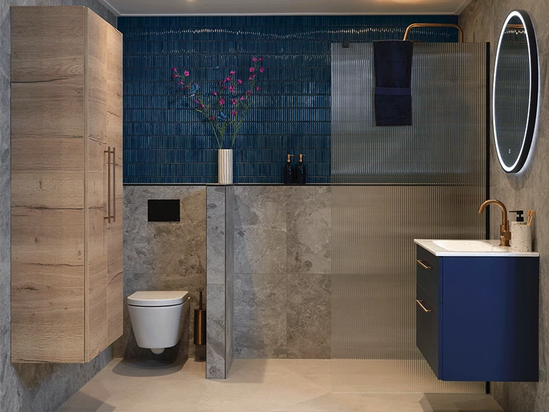 Kleurrijke badkamer bij Sani4All