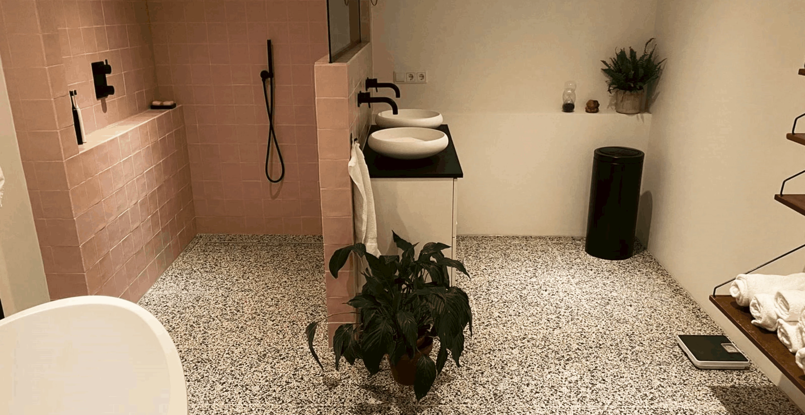 Kleur in de badkamer