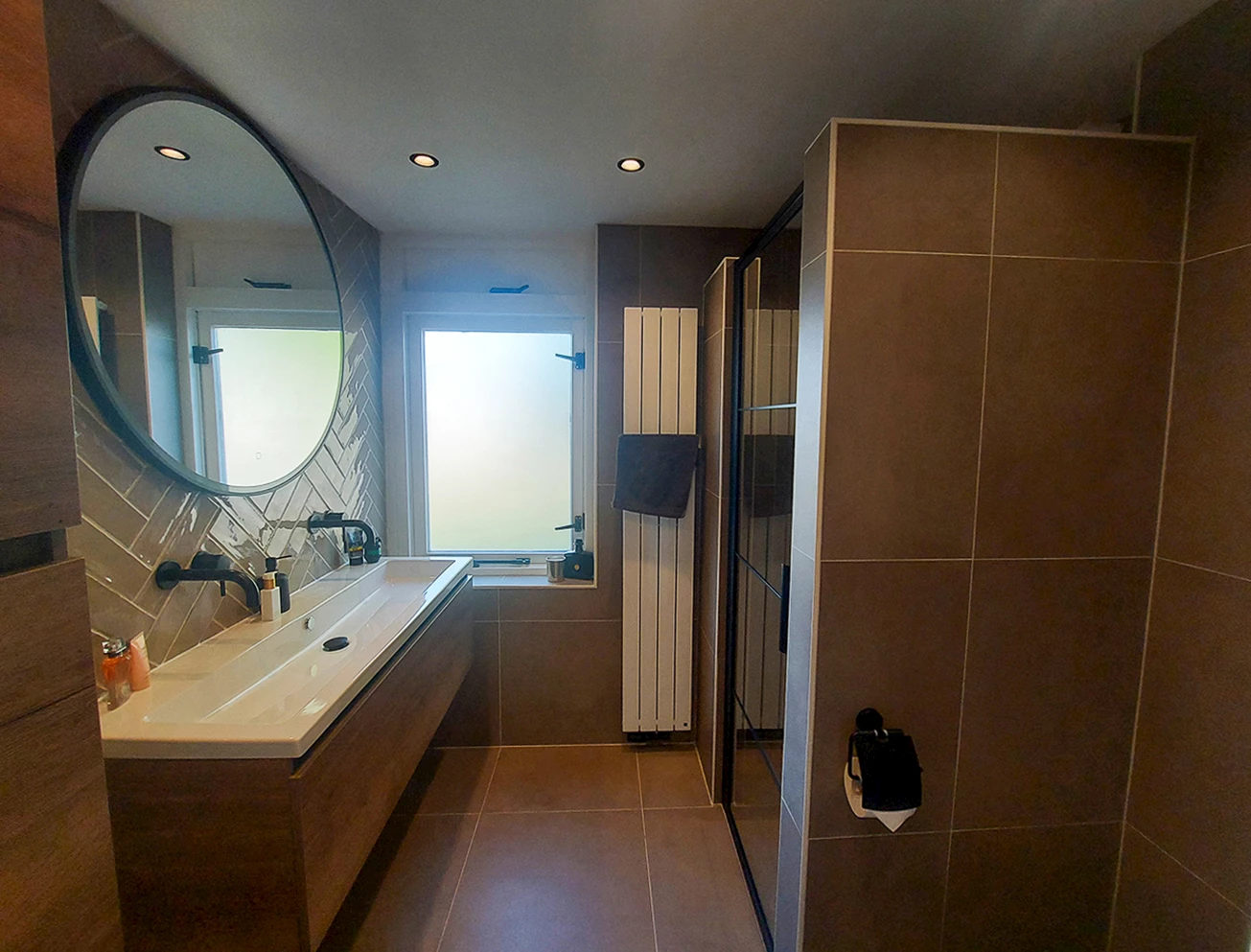 op letten vierkante badkamer