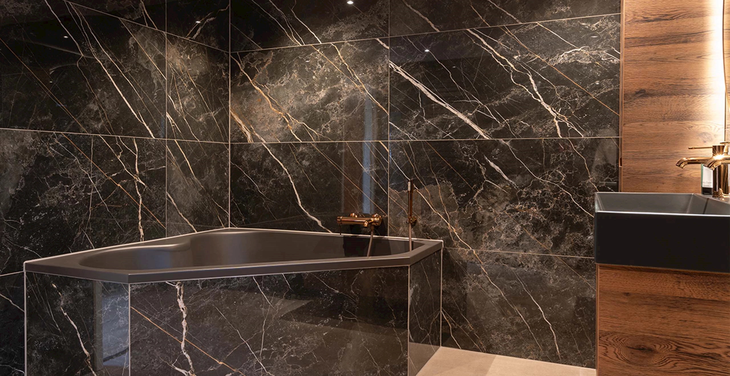 Zwarte badkamer inspiratie header