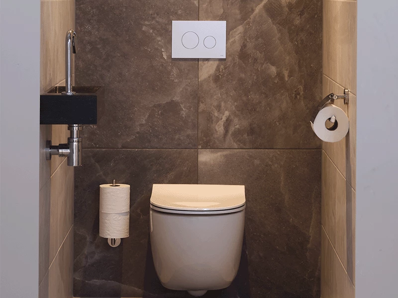 Industriële toiletruimte