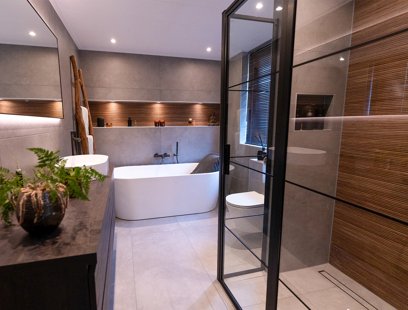 Warme landelijke badkamer