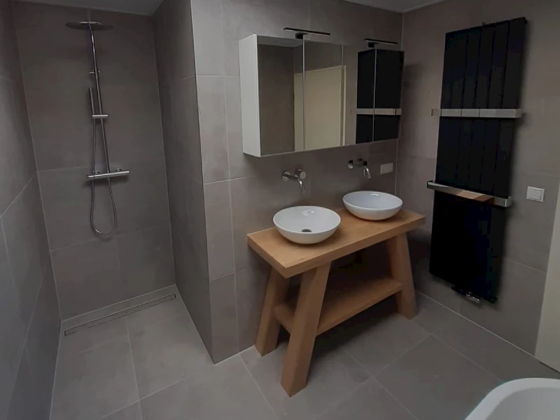 Tijdeloze badkamer strak design