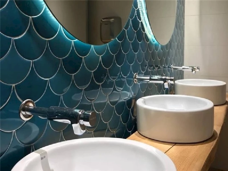 Kleurrijke badkamer