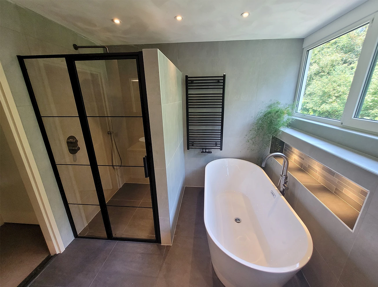 Moderne wellness badkamer